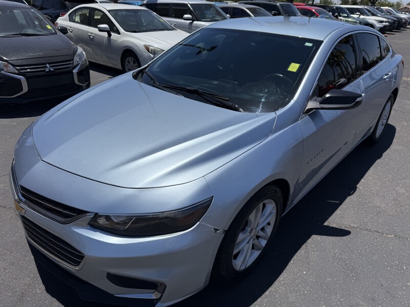 2018 Chevrolet Malibu in Phoenix, AZ 85022 - 18150845