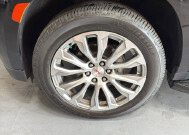 2022 GMC Yukon in Burlington, WI 53105 - 18150847 9