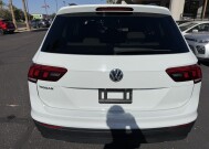 2019 Volkswagen Tiguan in Phoenix, AZ 85022 - 18150888 5