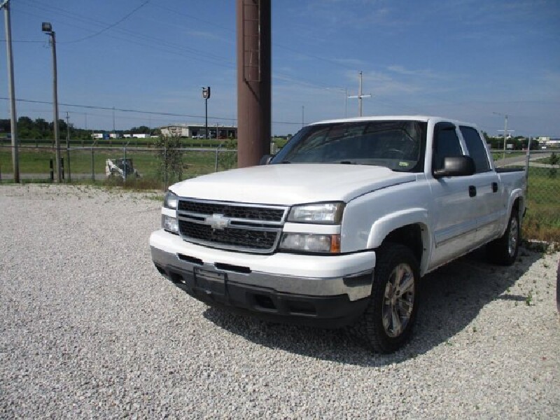 2007 Chevrolet Silverado 1500 in Oak Grove, MO 64075 - 18150909