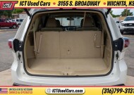 2014 Toyota Highlander in Wichita, KS 67216 - 18150953 3