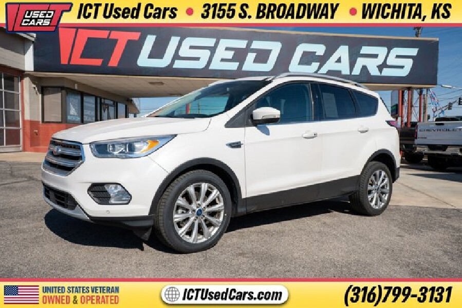 2017 Ford Escape in Wichita, KS 67216 - 18150956