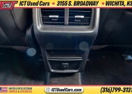 2018 Ford Edge in Wichita, KS 67216 - 18150959 24