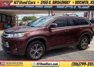 2019 Toyota Highlander in Wichita, KS 67216 - 18150960 1