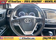 2019 Toyota Highlander in Wichita, KS 67216 - 18150960 9