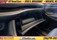2019 Toyota Highlander in Wichita, KS 67216 - 18150960 20