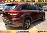 2019 Toyota Highlander in Wichita, KS 67216 - 18150960 5