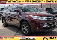 2019 Toyota Highlander in Wichita, KS 67216 - 18150960 6