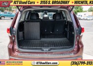 2019 Toyota Highlander in Wichita, KS 67216 - 18150960 4