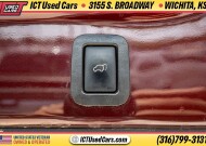 2019 Toyota Highlander in Wichita, KS 67216 - 18150960 22
