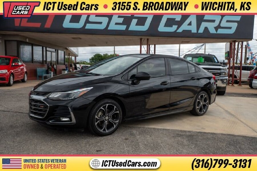 2019 Chevrolet Cruze in Wichita, KS 67216 - 18150962