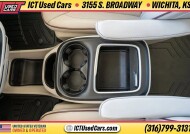 2020 Chrysler Pacifica in Wichita, KS 67216 - 18150969 26