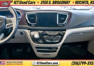 2020 Chrysler Pacifica in Wichita, KS 67216 - 18150969 22