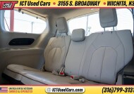 2020 Chrysler Pacifica in Wichita, KS 67216 - 18150969 16