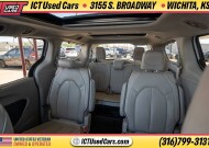 2020 Chrysler Pacifica in Wichita, KS 67216 - 18150969 48