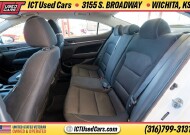 2018 Hyundai Elantra in Wichita, KS 67216 - 18150982 19