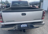 2004 Chevrolet Silverado 1500 in Mount Vernon, WA 98273 - 18150983 3