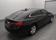 2019 Chevrolet Malibu in Corpus Christi, TX 78412 - 18150996 9