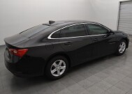 2019 Chevrolet Malibu in Corpus Christi, TX 78412 - 18150996 10
