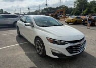 2024 Chevrolet Malibu in Indianapolis, IN 46222-4002 - 18150998 3
