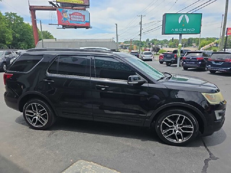 2016 Ford Explorer in Knoxville, TN 37912 - 18151049