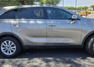 2019 Kia Sorento in Mesa, AZ 85212 - 18151077 4