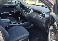 2019 Kia Sorento in Mesa, AZ 85212 - 18151077 15