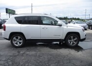 2017 Jeep Compass in Oak Grove, MO 64075 - 18151095 4