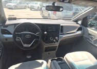 2016 Toyota Sienna in Blauvelt, NY 10913 - 18151106 11