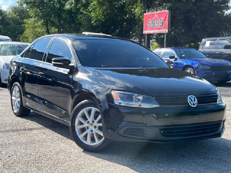 2011 Volkswagen Jetta in Flowery Branch, GA 30542 - 18151149