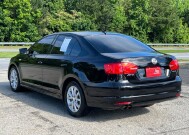 2011 Volkswagen Jetta in Flowery Branch, GA 30542 - 18151149 5