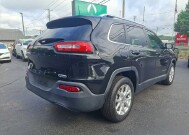2017 Jeep Cherokee in Knoxville, TN 37912 - 18151216 5