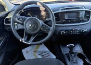 2018 Kia Sorento in Phoenix, AZ 85022 - 18151221 7