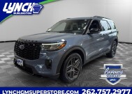 2025 Ford Explorer in Burlington, WI 53105 - 18151266 1