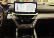 2025 Ford Explorer in Burlington, WI 53105 - 18151266 30