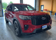 2025 Ford Explorer in Burlington, WI 53105 - 18151267 7
