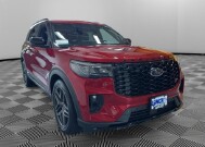 2025 Ford Explorer in Burlington, WI 53105 - 18151267 7