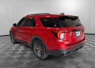 2025 Ford Explorer in Burlington, WI 53105 - 18151267 3