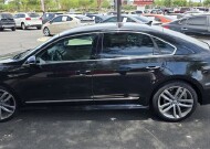 2017 Volkswagen Passat in Mesa, AZ 85212 - 18151292 8