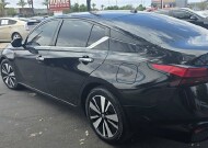 2021 Nissan Altima in Mesa, AZ 85212 - 18151297 7