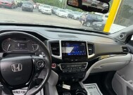 2017 Honda Pilot in Indianapolis, IN 46222-4002 - 18151306 5