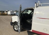 2011 Chevrolet Express 2500 in Blauvelt, NY 10913 - 18151326 10