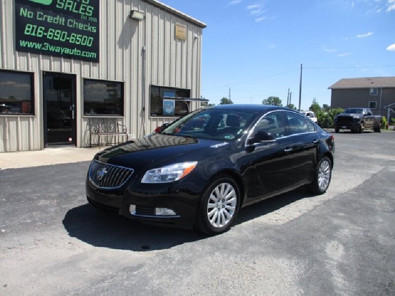 2012 Buick Regal in Oak Grove, MO 64075 - 18151357