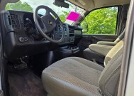 2019 Chevrolet Express 3500 in Blauvelt, NY 10913 - 18151366 10