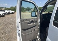 2019 Chevrolet Express 3500 in Blauvelt, NY 10913 - 18151367 9