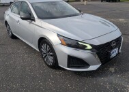 2024 Nissan Altima in Burlington, WI 53105 - 18151383 8