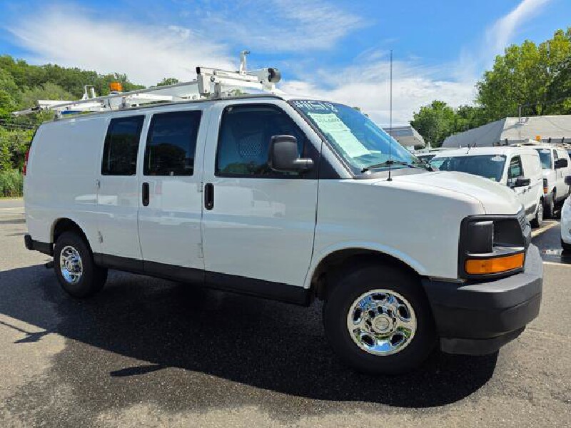 2017 Chevrolet Express 2500 in Blauvelt, NY 10913 - 18151419