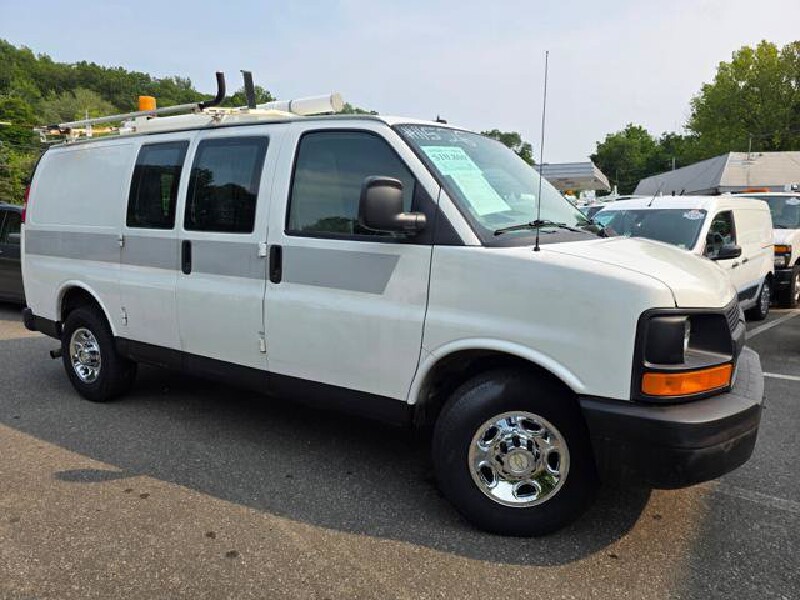 2011 Chevrolet Express 2500 in Blauvelt, NY 10913 - 18151420