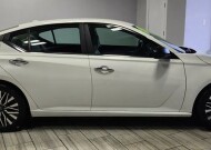 2025 Nissan Altima in Cinnaminson, NJ 08077 - 18151439 6