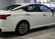2025 Nissan Altima in Cinnaminson, NJ 08077 - 18151439 5